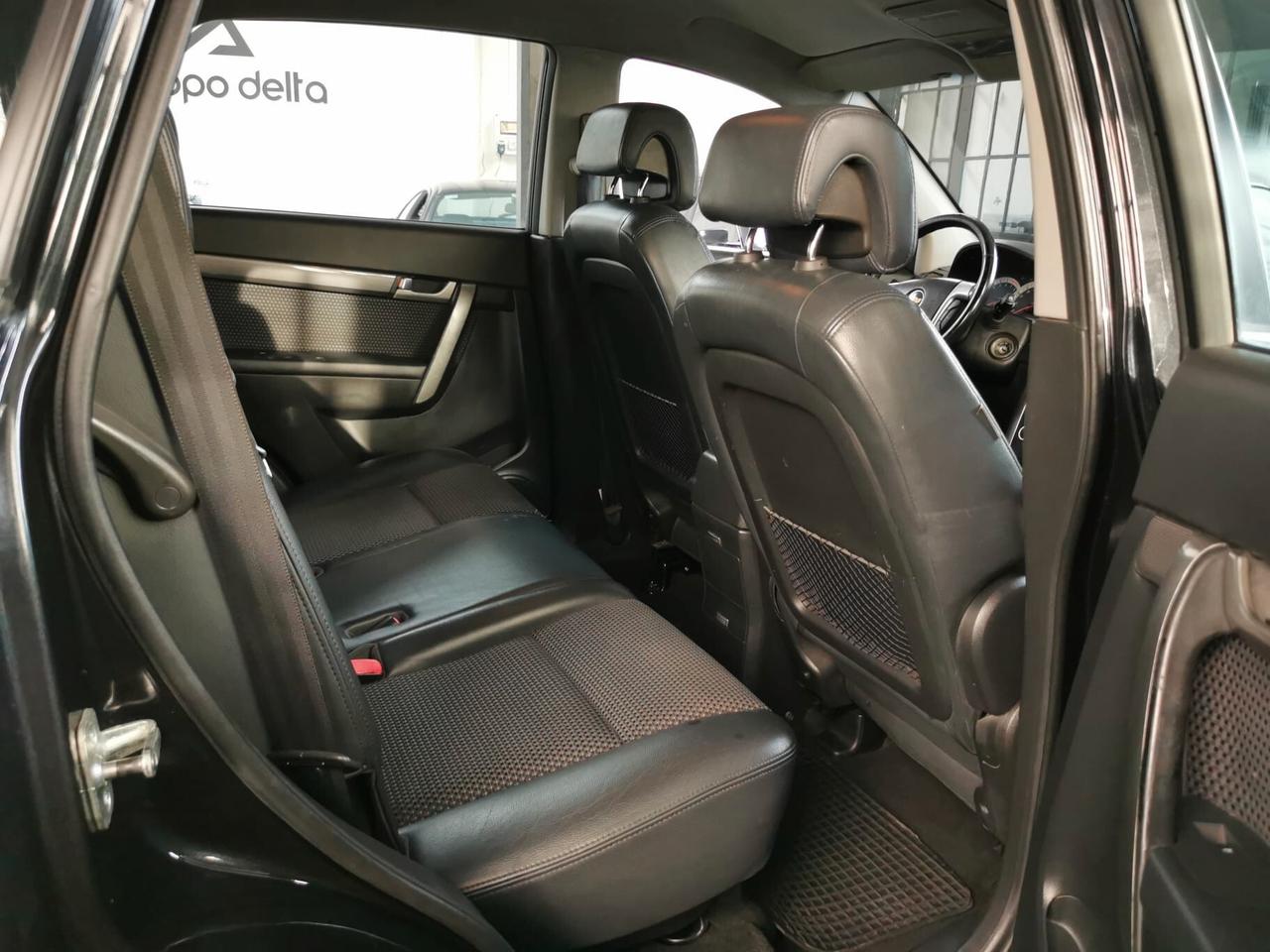 Chevrolet Captiva 2.4 2WD GPL 7 POSTI GARANZIA 12 MESI