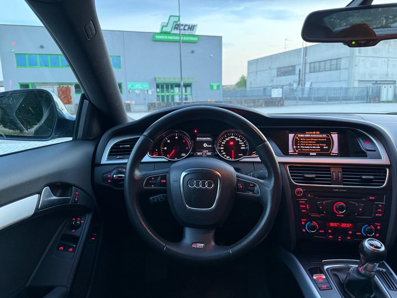 Audi A5 2.0 TDI S-LINE