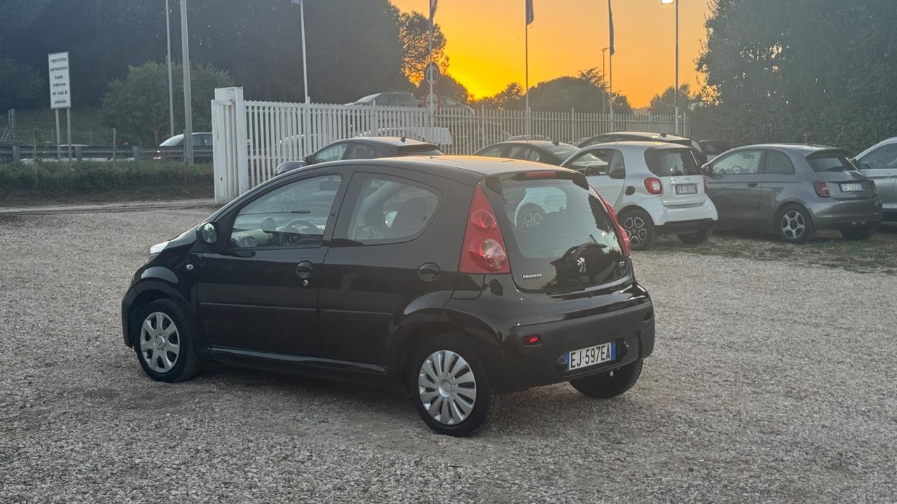 Peugeot 107 1.0 68CV 3p. Allure 2Tronic