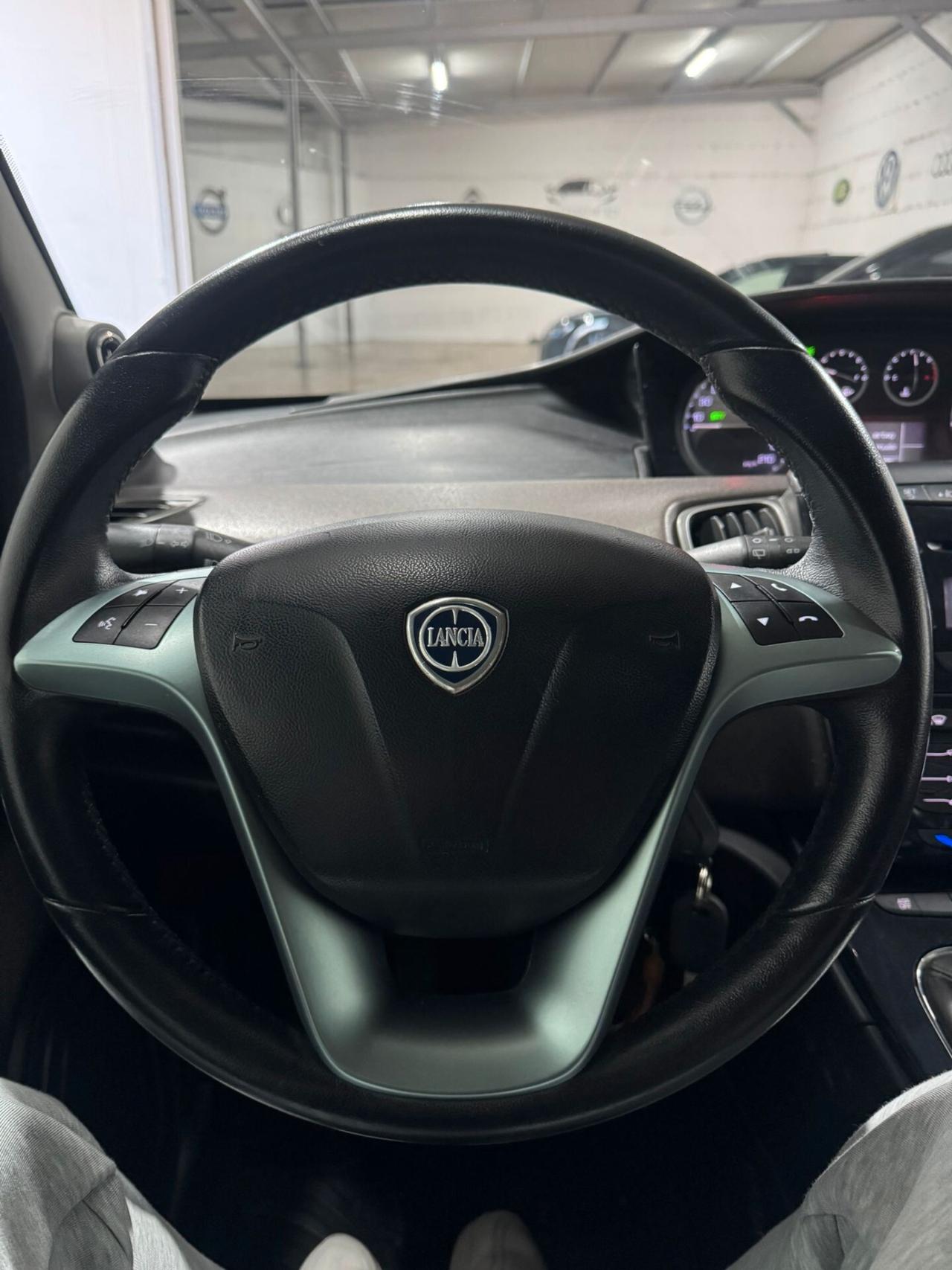 Lancia Ypsilon 1.3 MJT 16V 95 CV 5 porte S&S Gold