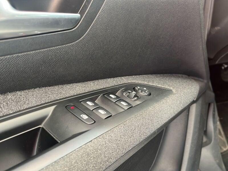 Peugeot 5008 BlueHDi 130 S&S EAT8 Allure