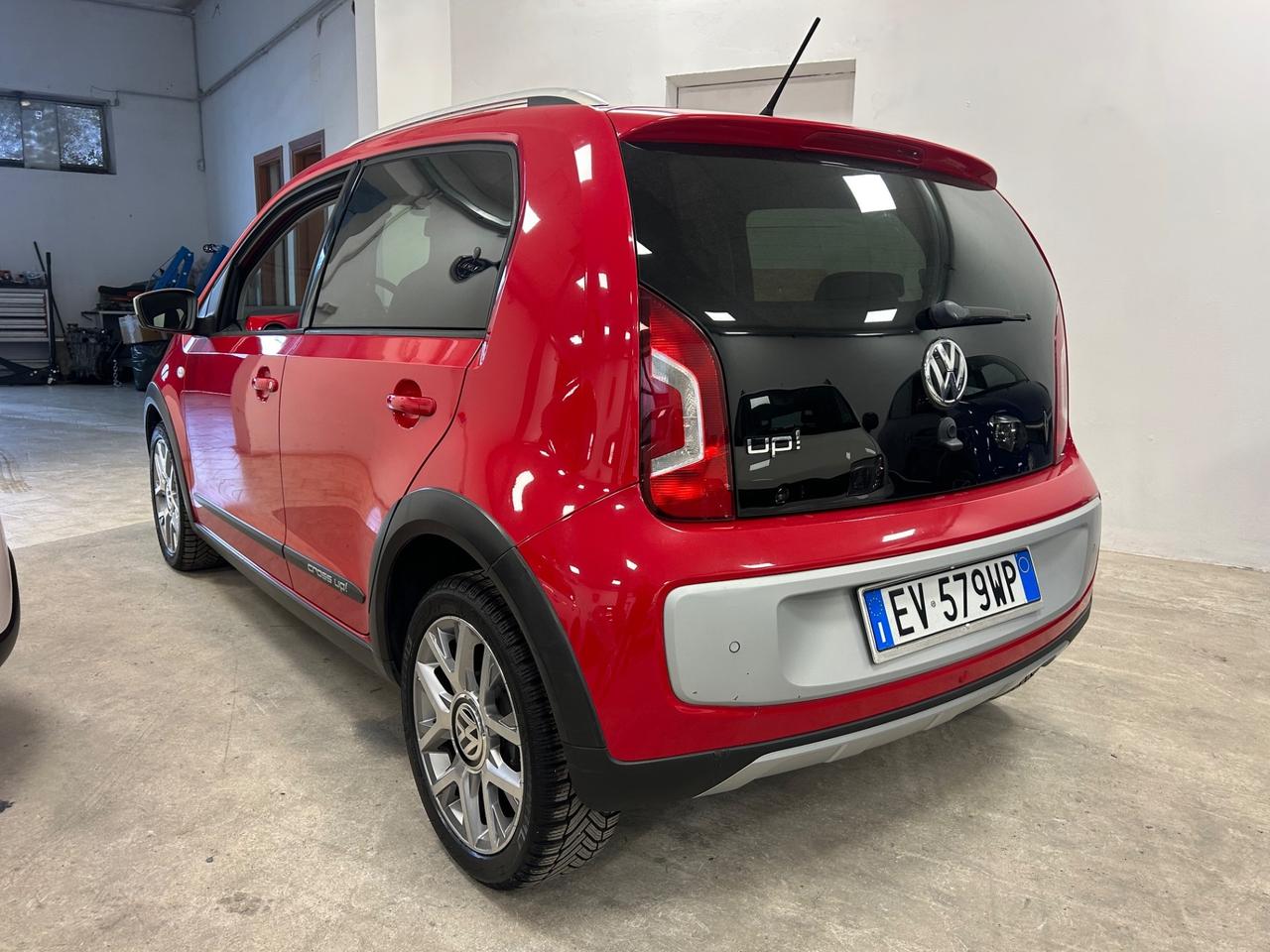 Volkswagen up! Cross 1.0 75 CV 5p. Solo 30mila km!