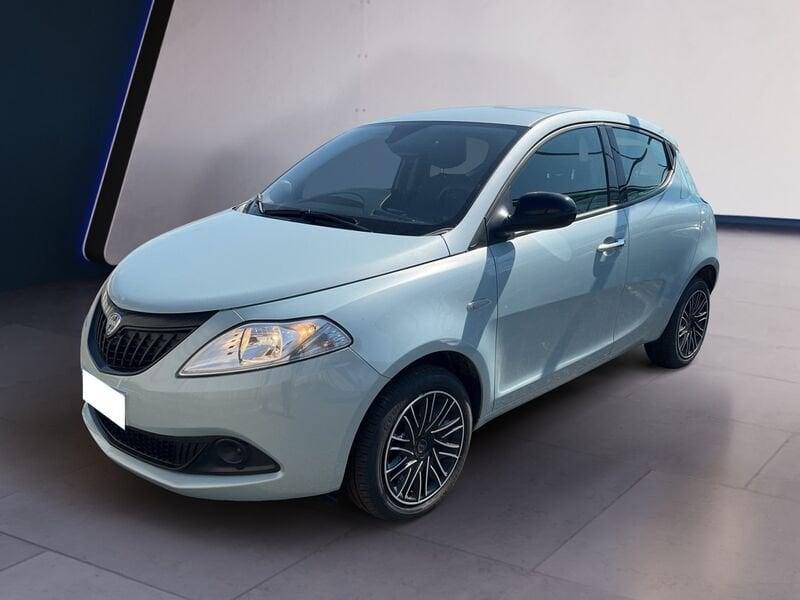 Lancia Ypsilon NUOVA My24 402 Oro 1.0