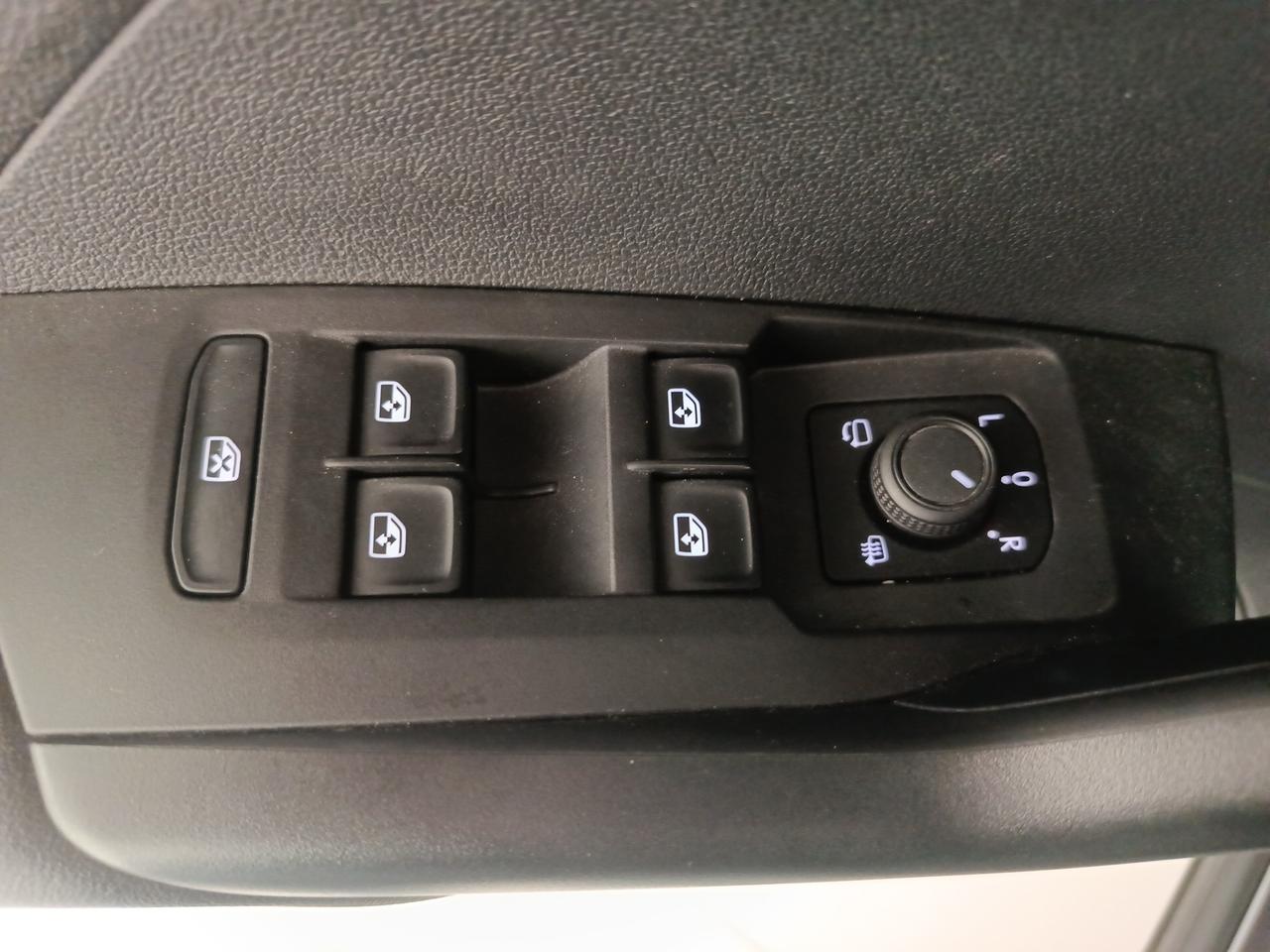 VOLKSWAGEN T-Cross - T-Cross 1.0 TSI Life