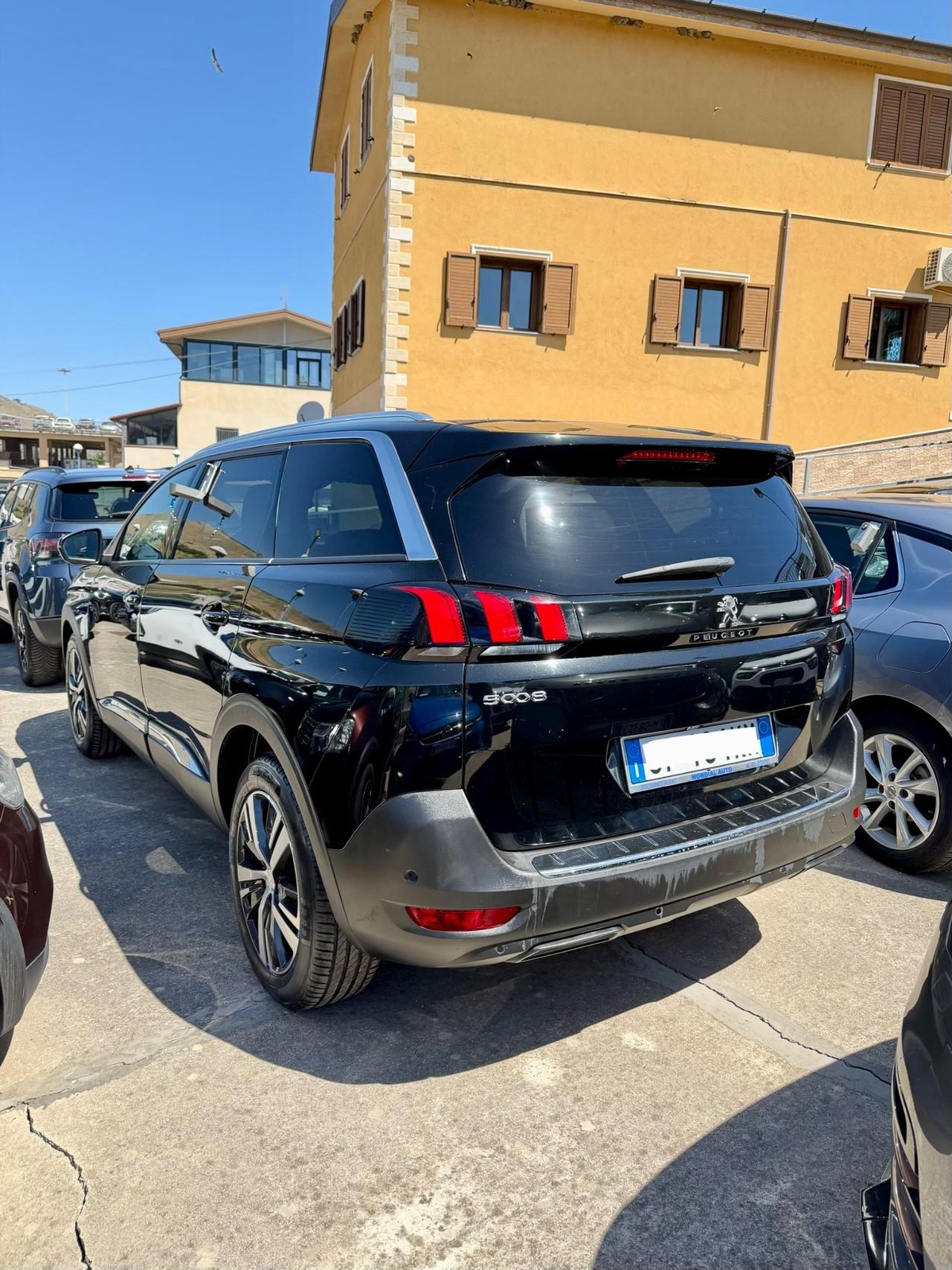 Peugeot 5008 1.5 BlueHDi 130 EAT8 Allure Pack 2023