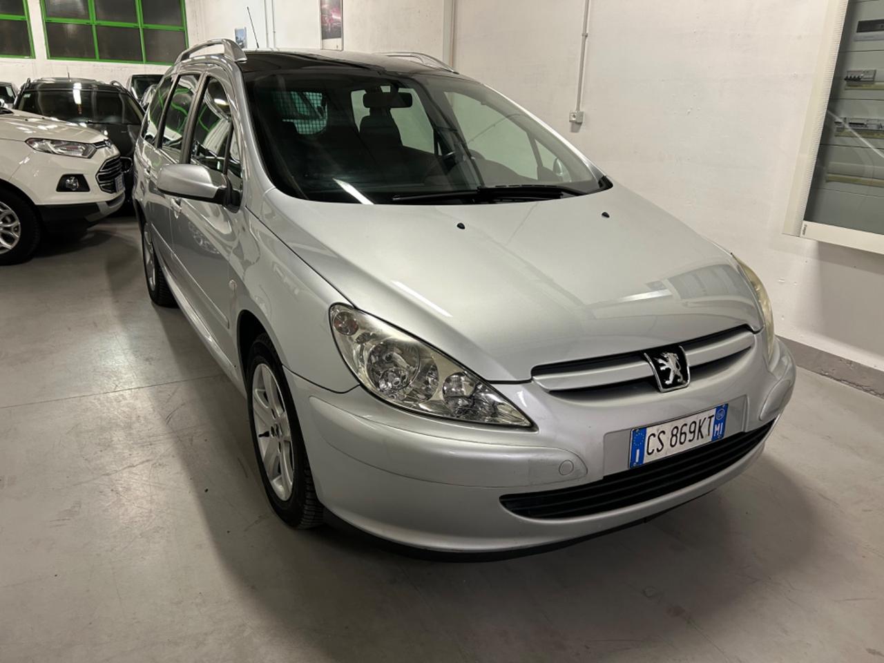 Peugeot 307 1.6 16V Station XT 7 POSTI