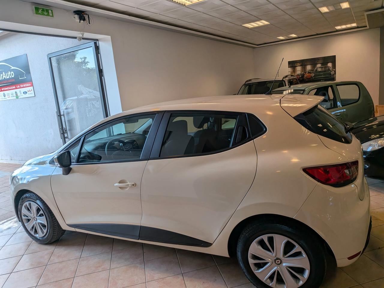Renault Clio dCi 8V 75 CV 5 porte Duel2