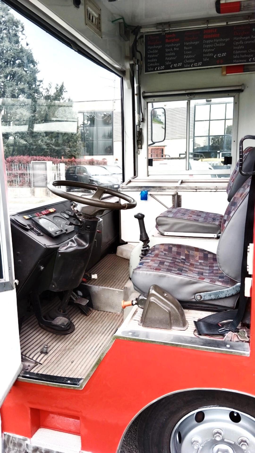 FOOD TRUCK PER STREET FOOD