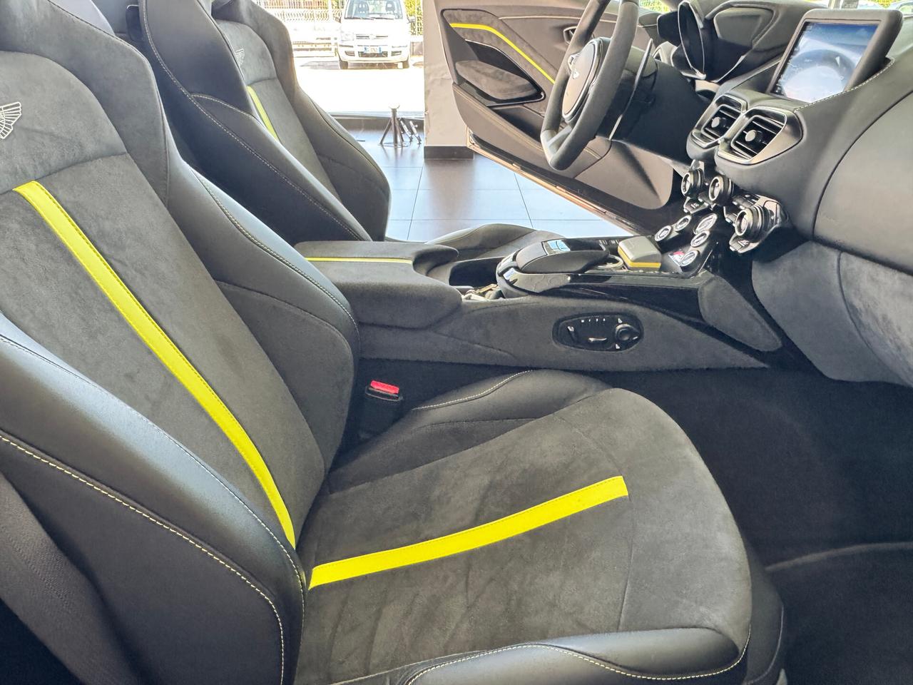Aston Martin Vantage F1 Edition Roadster