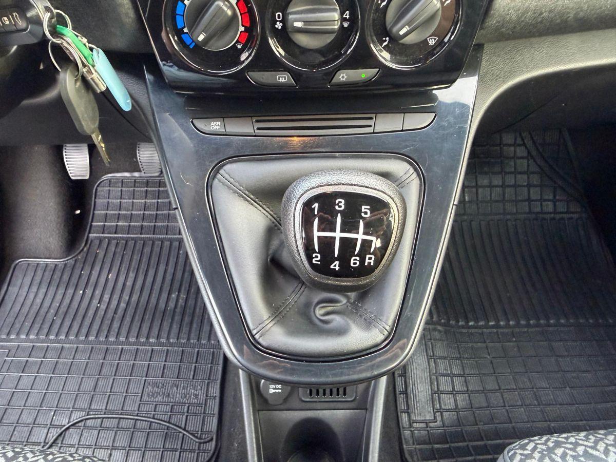 LANCIA - Ypsilon - 1.0 FireFly 5p. S&S Hybrid Gold