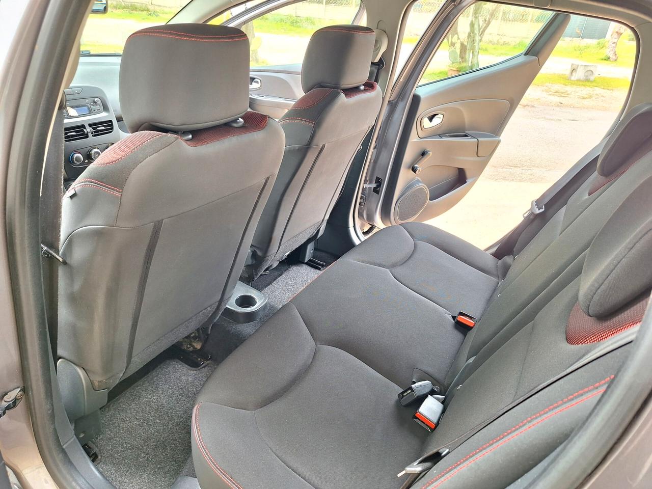 Renault Clio 1.2 BENZINA 5 porte "PERFETTA"