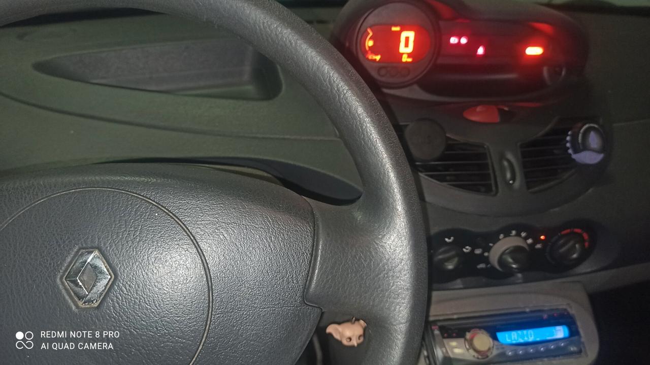Renault Twingo 1.2 8V Dynamique