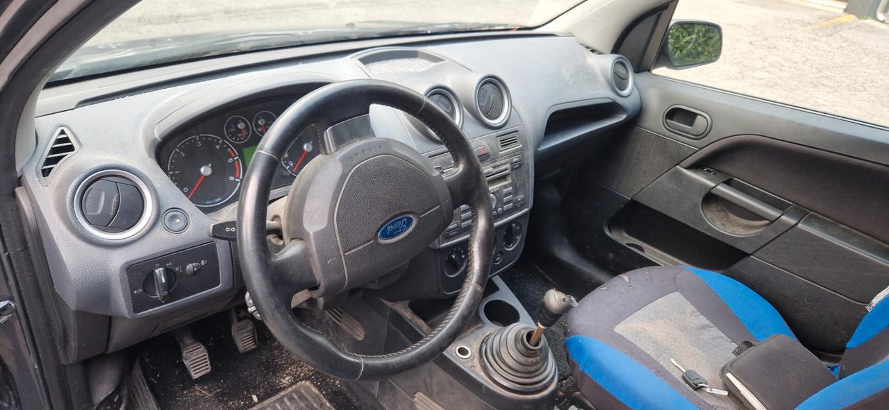 Ford Fiesta 1.4 TDCi 5p. Ghia per export