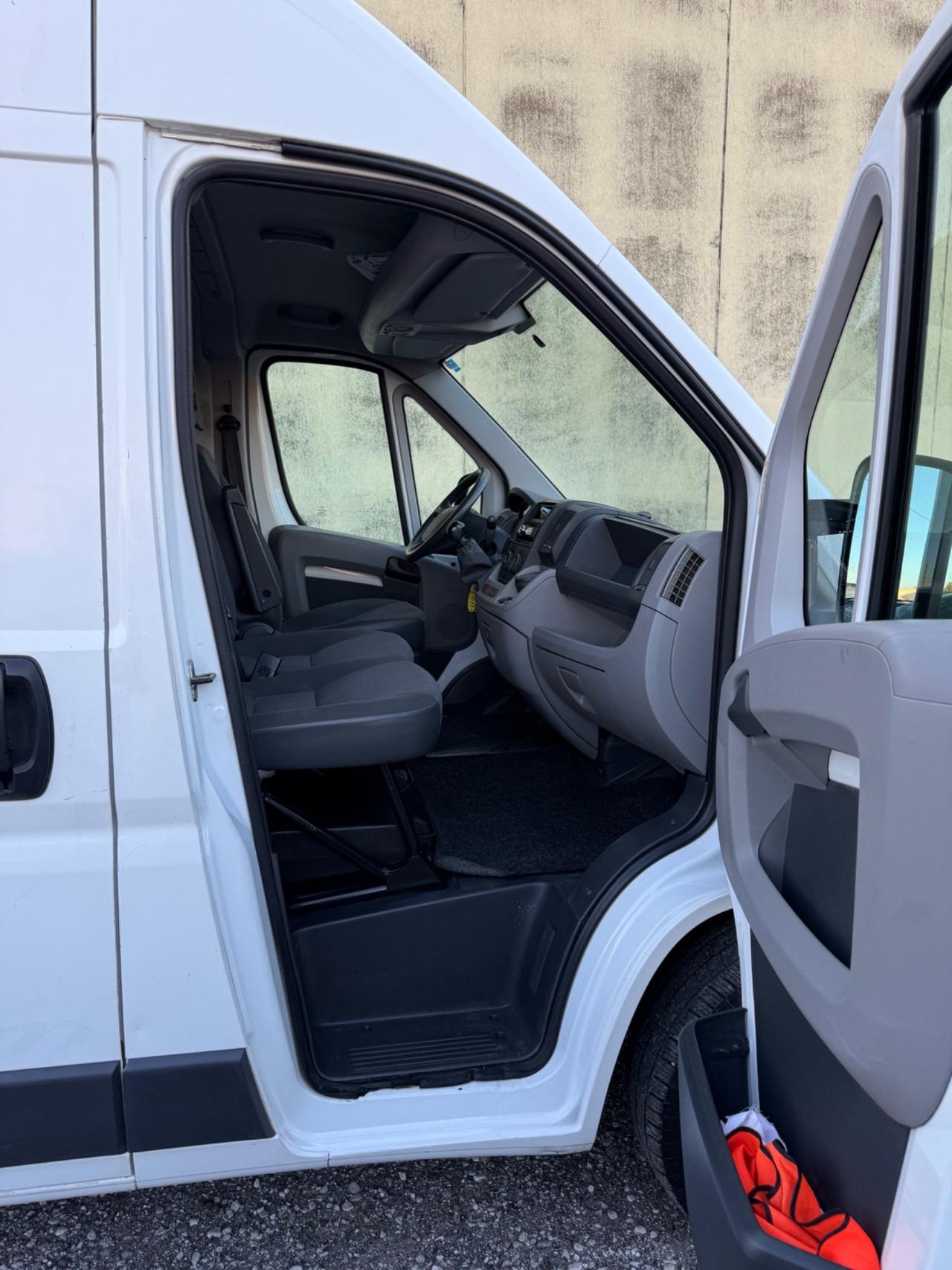 Peugeot Boxer 335 3.0 HDi/160CV PLM-TM Furgone 160 CV