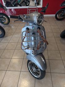 Vespa Primavera 125