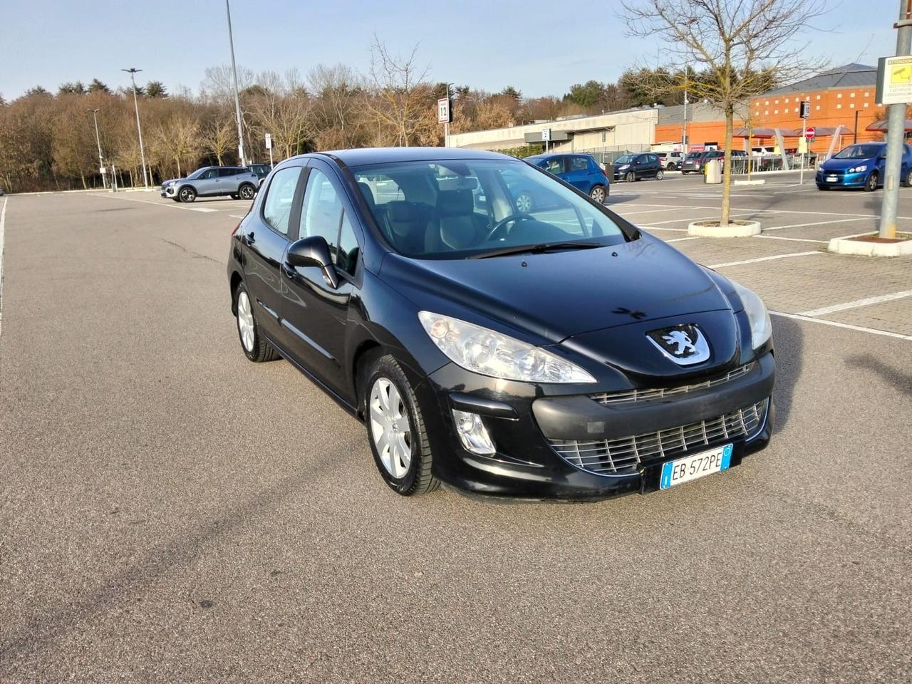 Peugeot 308 1.6 8V HDi 112CV 5p. Automatik*Cruise*Cerchi