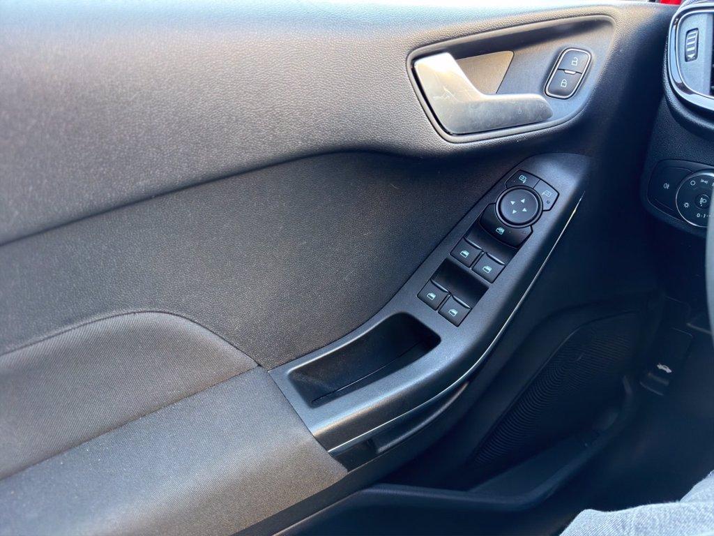 FORD Fiesta 5p 1.1 titanium 75cv del 2022