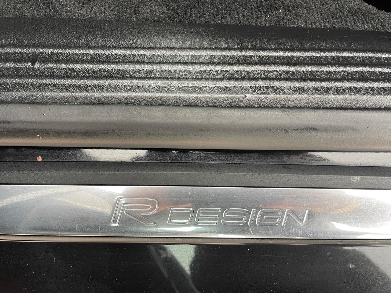 VOLVO V40 2.0 D2 120CV R-DESIGN FULL LED MY17