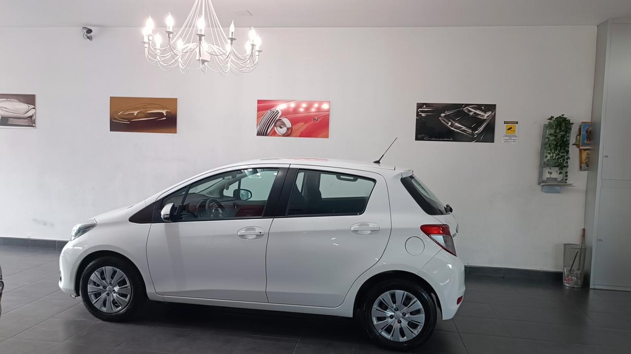 Toyota Yaris 1.0 5 porte
