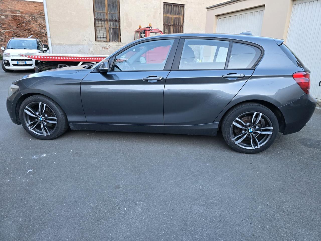 Bmw 116 116d 5p. Efficient Dynamics Urban