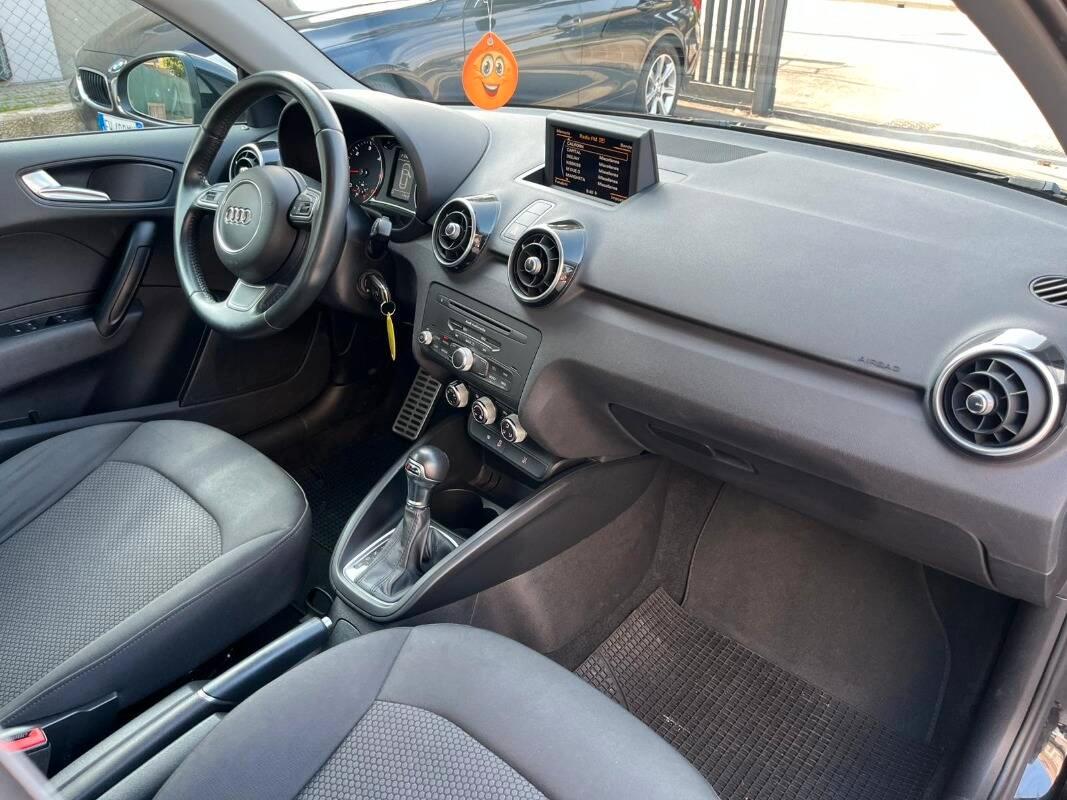 Audi A1 1.6 tdi S line edition 90cv s-tronic