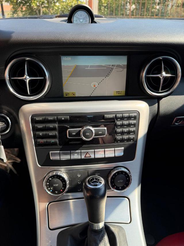 MERCEDES-BENZ SLK 250 CGI Premium