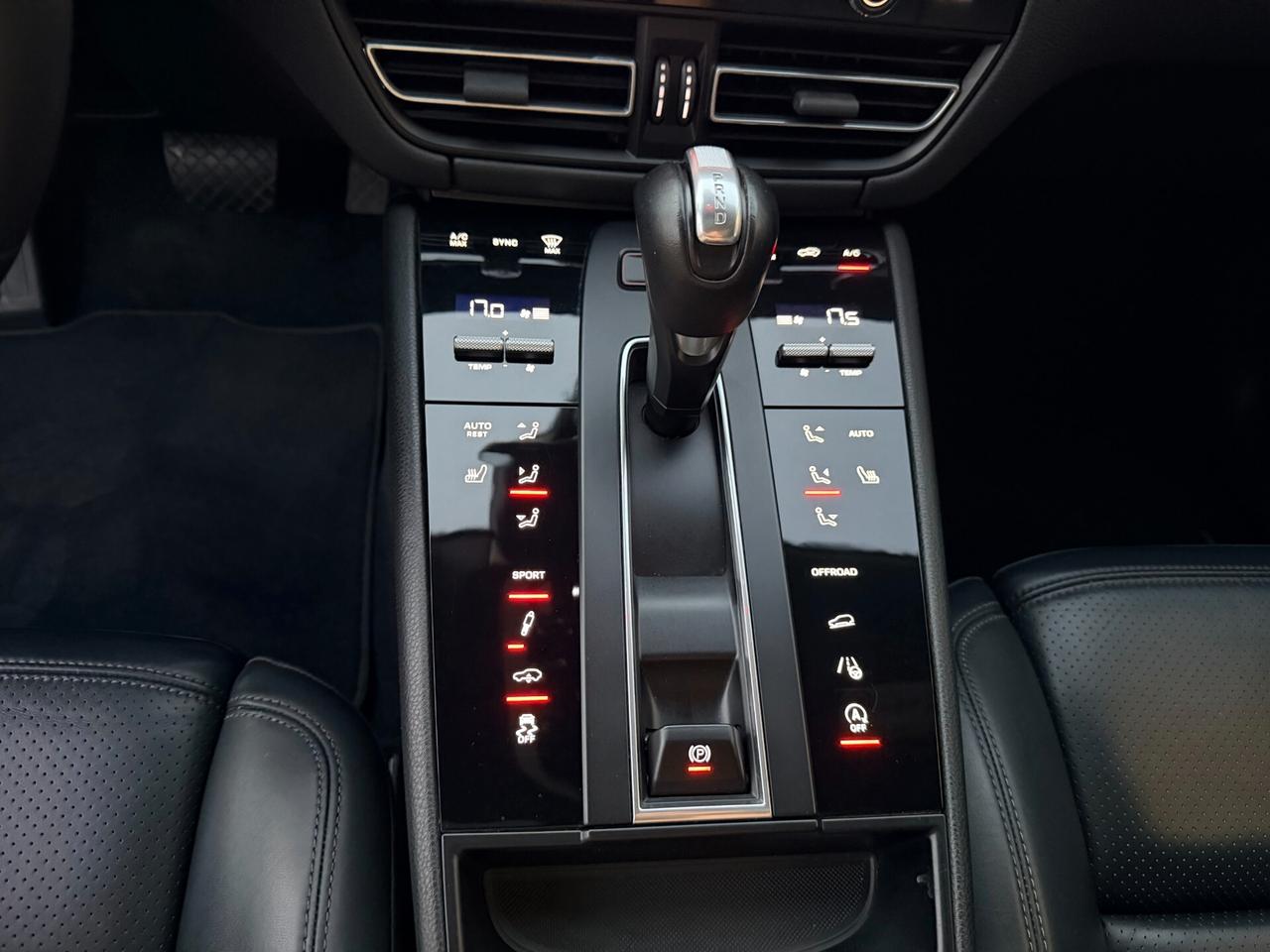 Porsche Macan 2.0 265- PASM-TETTO-MY 22-IPER FULL