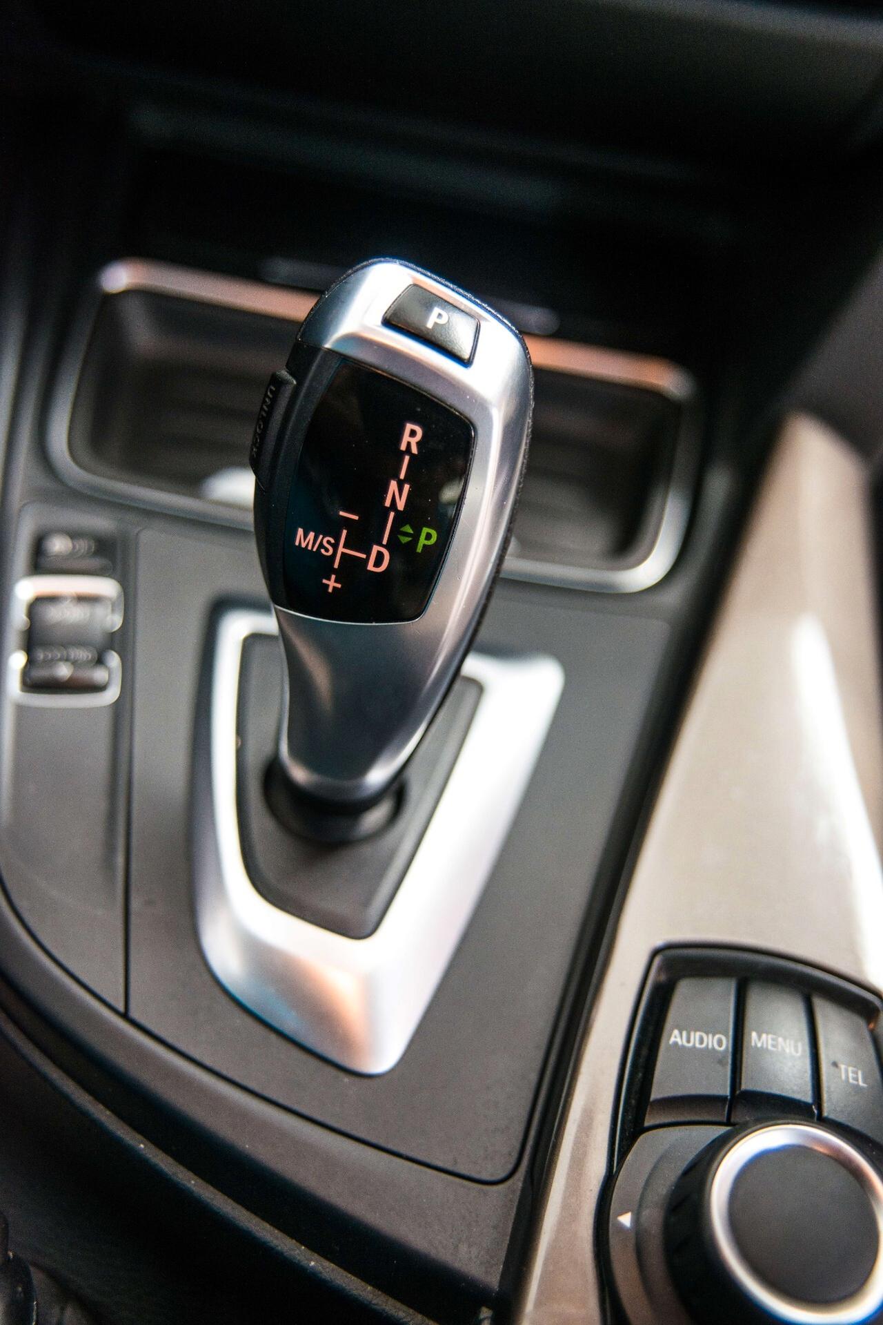 BMW 420 D 184 CV COUPE' MODERN AUTOMATICO CERCHI PELLE TESSUTO