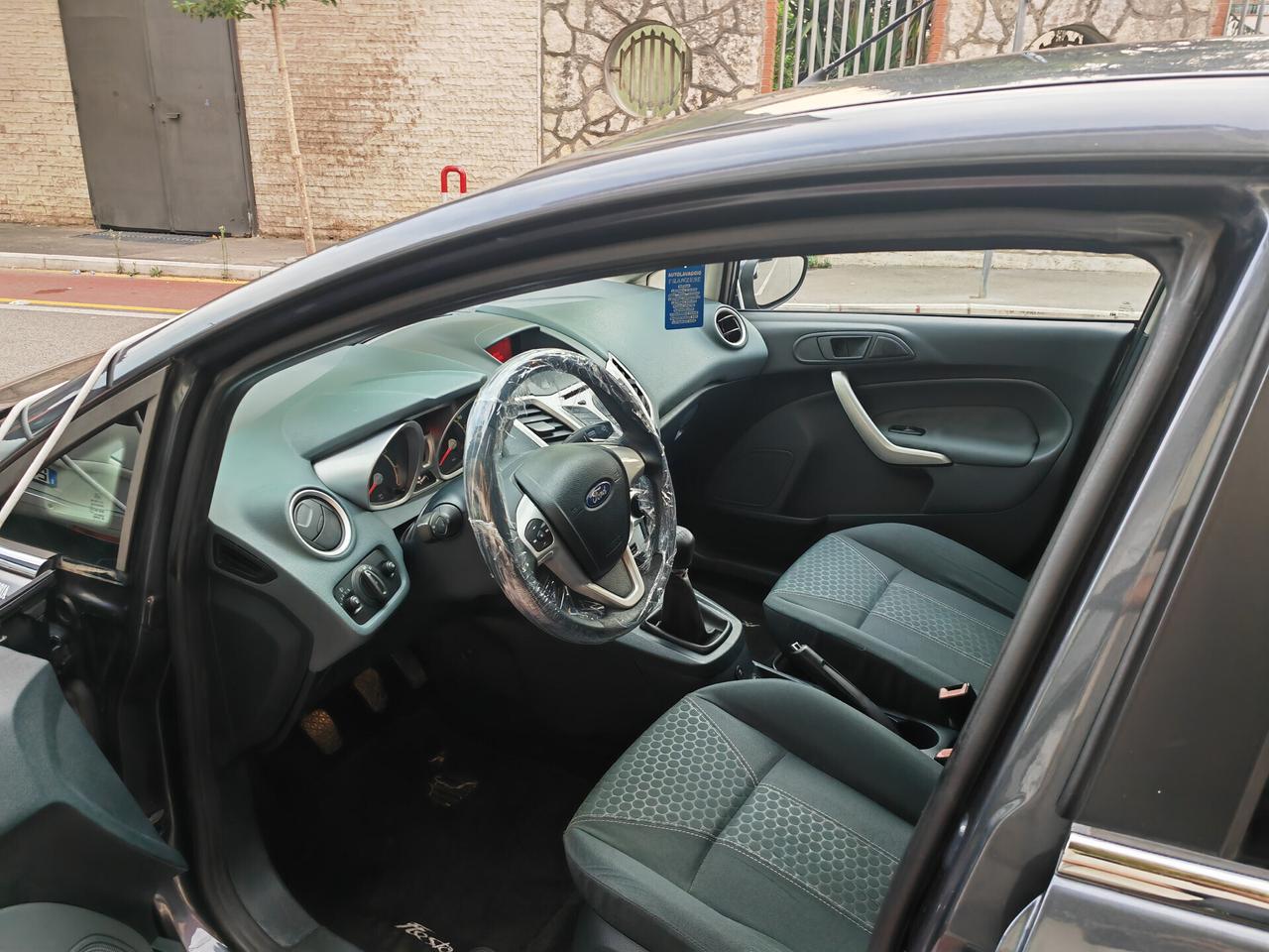 FORD FIESTA 1.4 BENZINA GPL CV97 KW71 TITANIUM