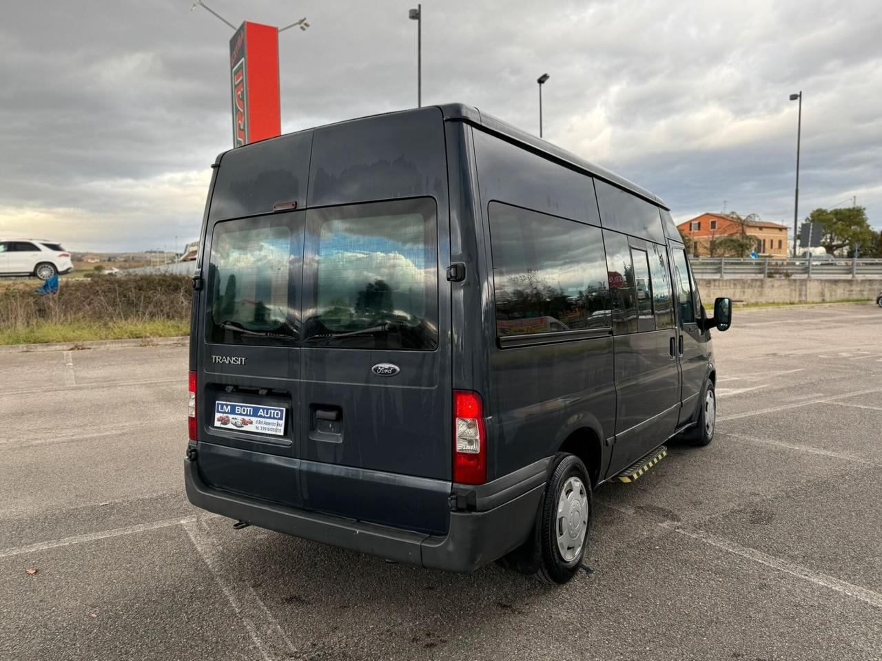 FORD TRANSIT TOURNEO 9 POSTI 2010 12 MESI DI GARANZIA