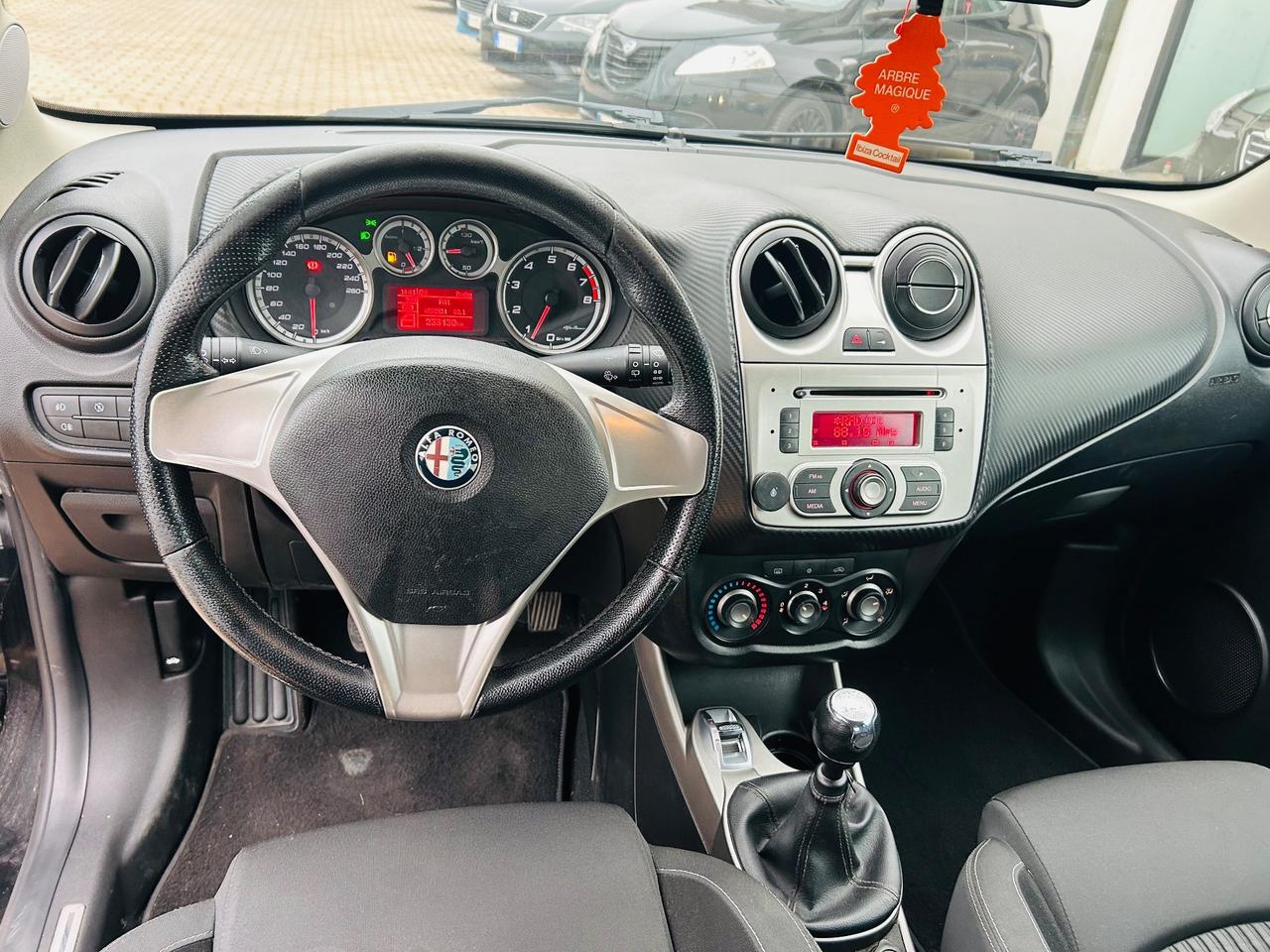 Alfa Romeo MiTo 1.4 105 CV M.air S&S Distinctive Sport Pack