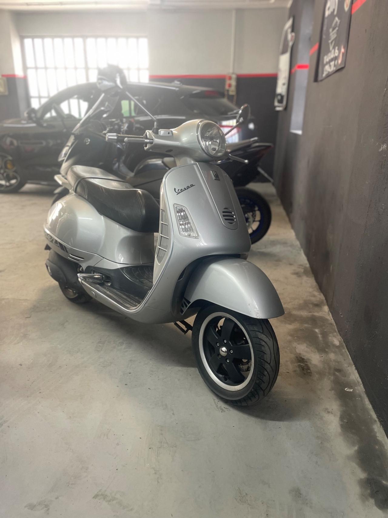 Piaggio Vespa 200 L 200L