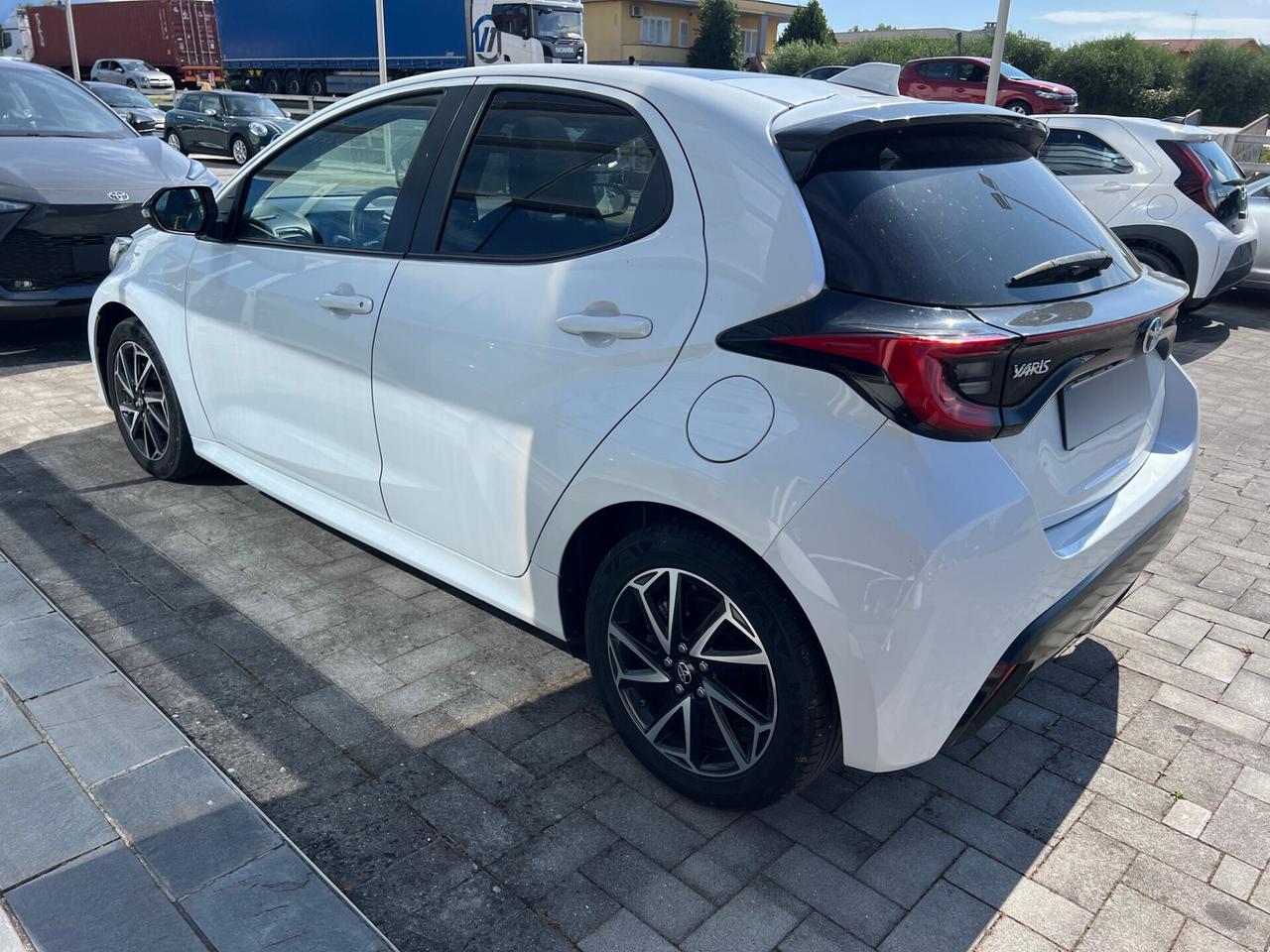 Toyota Yaris 1.5 Hybrid 5 porte Lounge