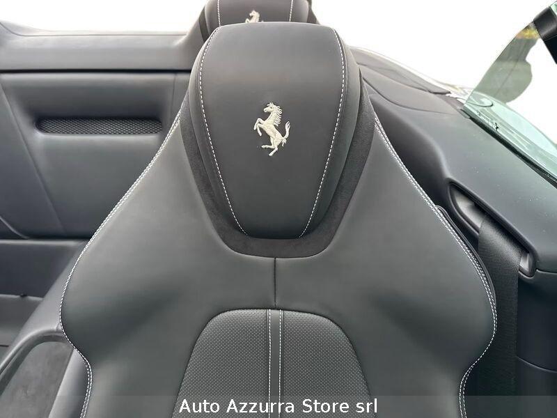 Ferrari Roma Roma Spider