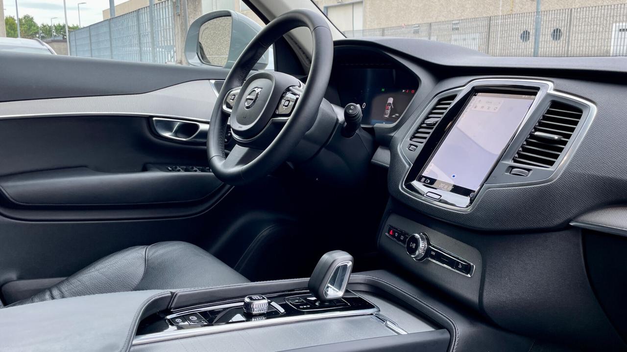 VOLVO XC 90 B5D 2.0 AWD ULTIMATE BRIGHT 235CV - 7 POSTI, PELLE, FULL LED