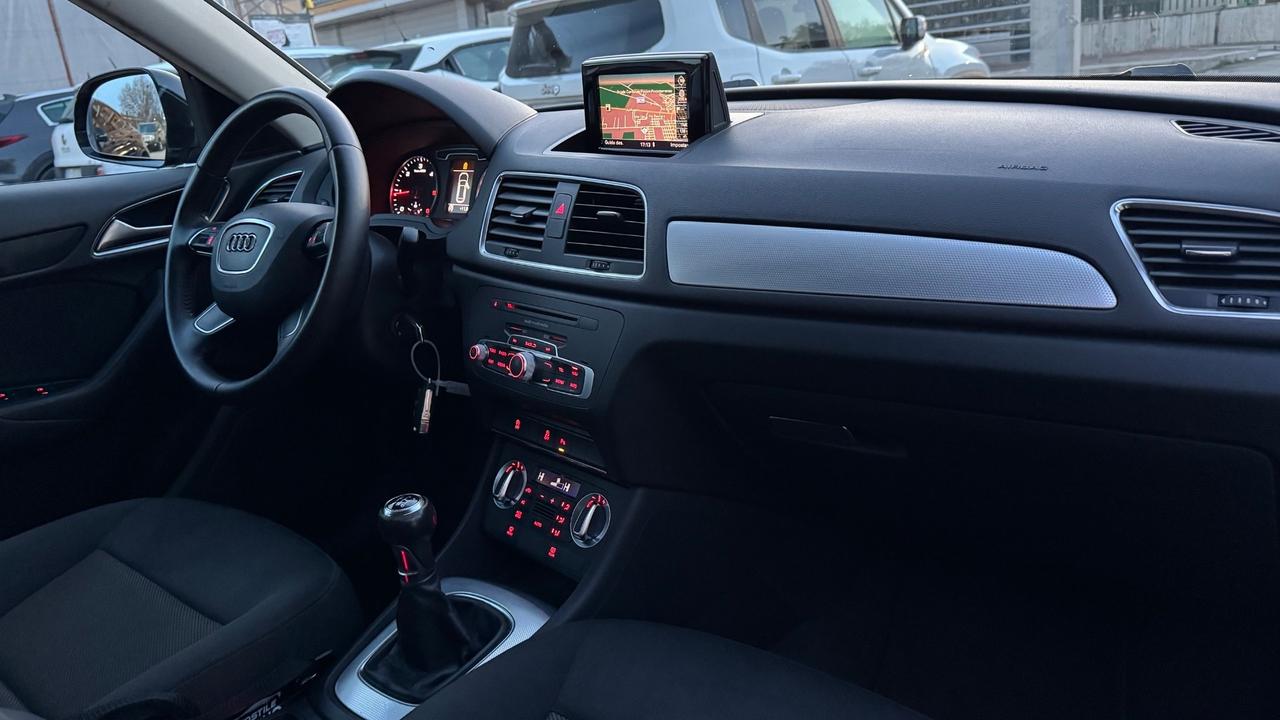 Audi Q3 2.0 TDI Buisness plus -2012