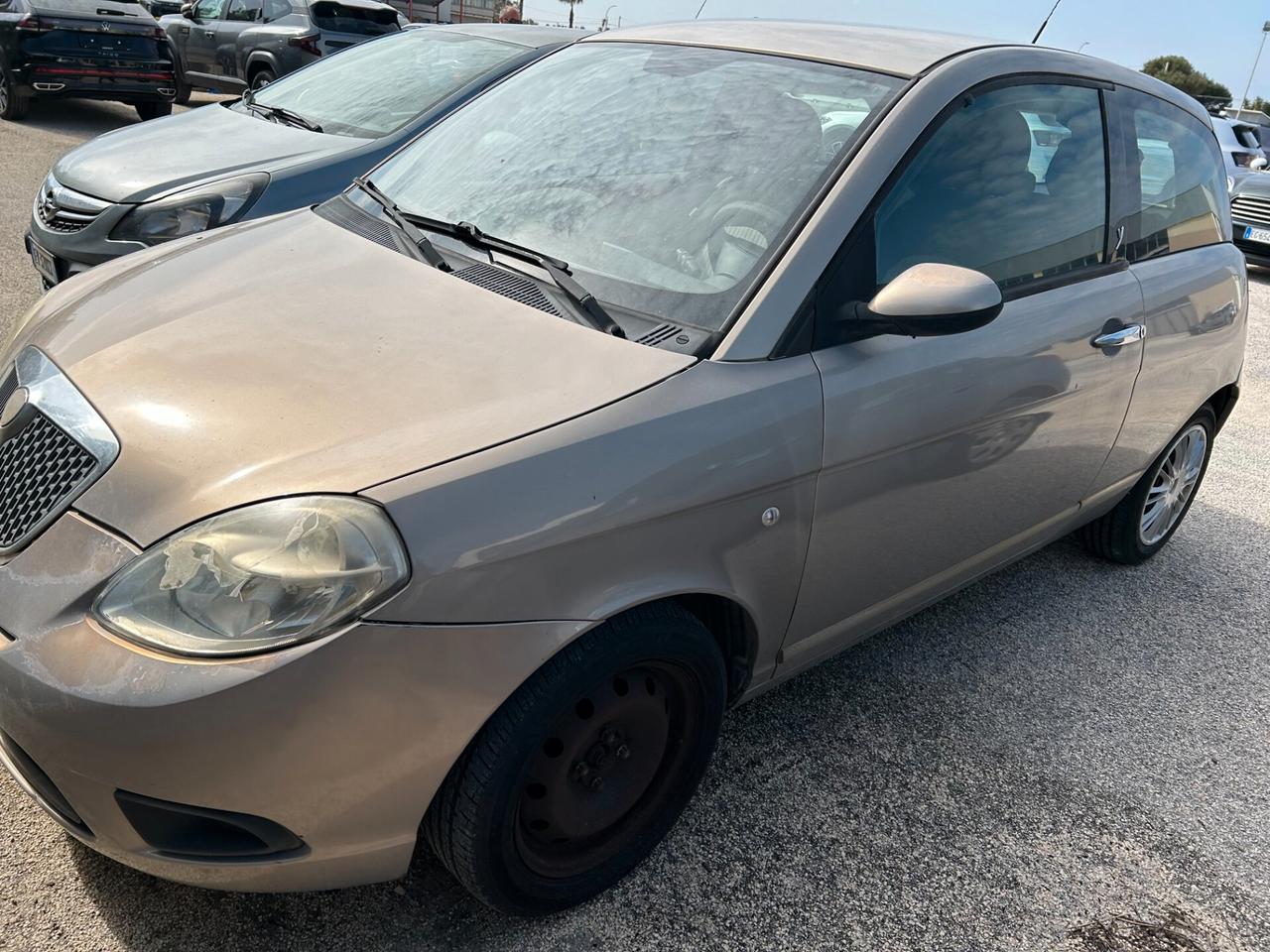 Lancia Ypsilon 1.2 Argento
