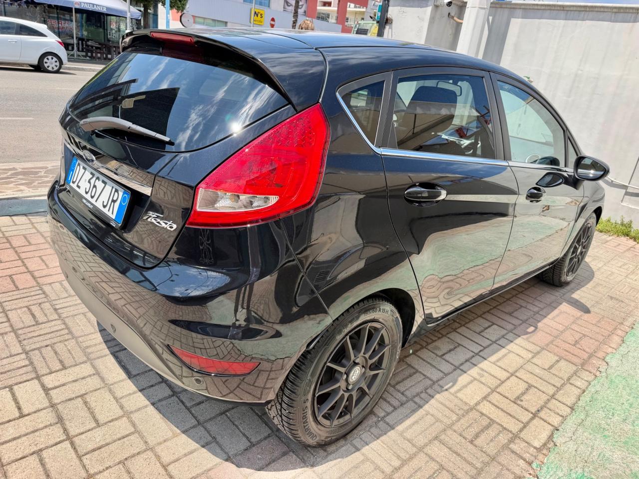 Ford Fiesta 1.4 TDCi Titanium - GARANZIA