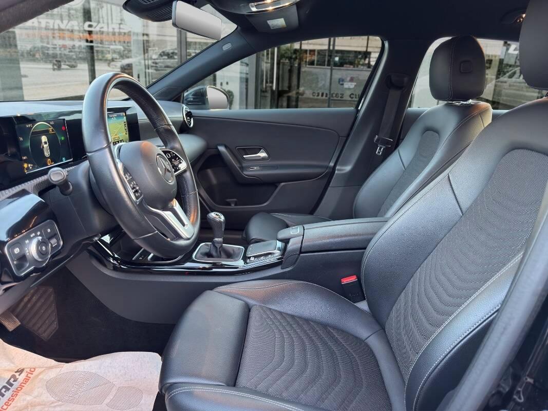 Mercedes Classe A 180 d Business Con TELECAMERA & NAVIGATORE