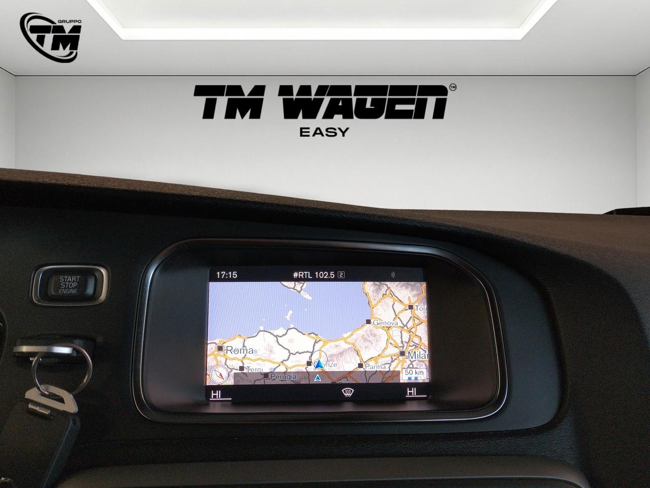 Volvo V40 Cross Country D2 Business Plus - NEOPATENTATI