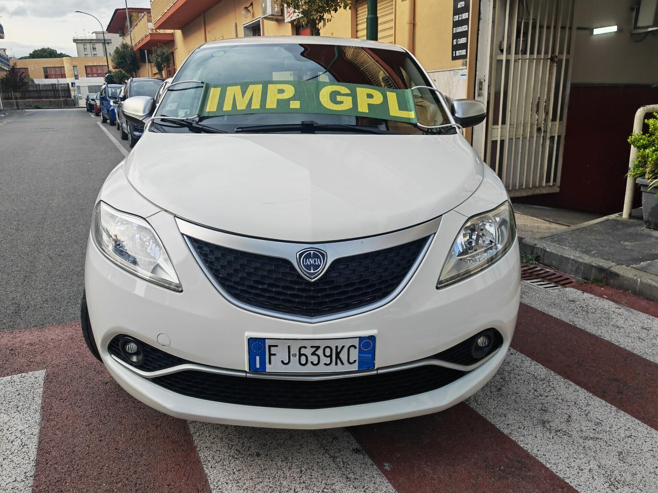 LANCIA YPSILON 1.2 BENZINA GPL ECOCHIC CV69 KW51 GOLD