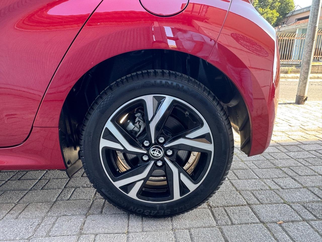 Toyota Yaris 1.5 Hybrid 5 porte Trend