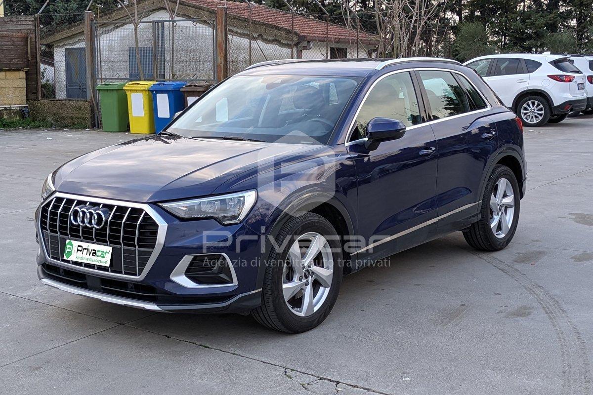 AUDI Q3 35 TDI S tronic Business Advanced