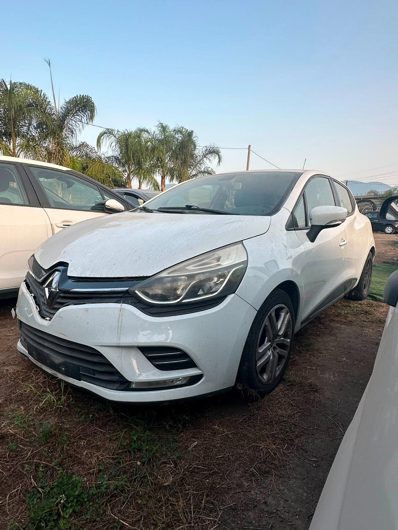 Renault Clio 1.5 Energy Intens SINISTRATA