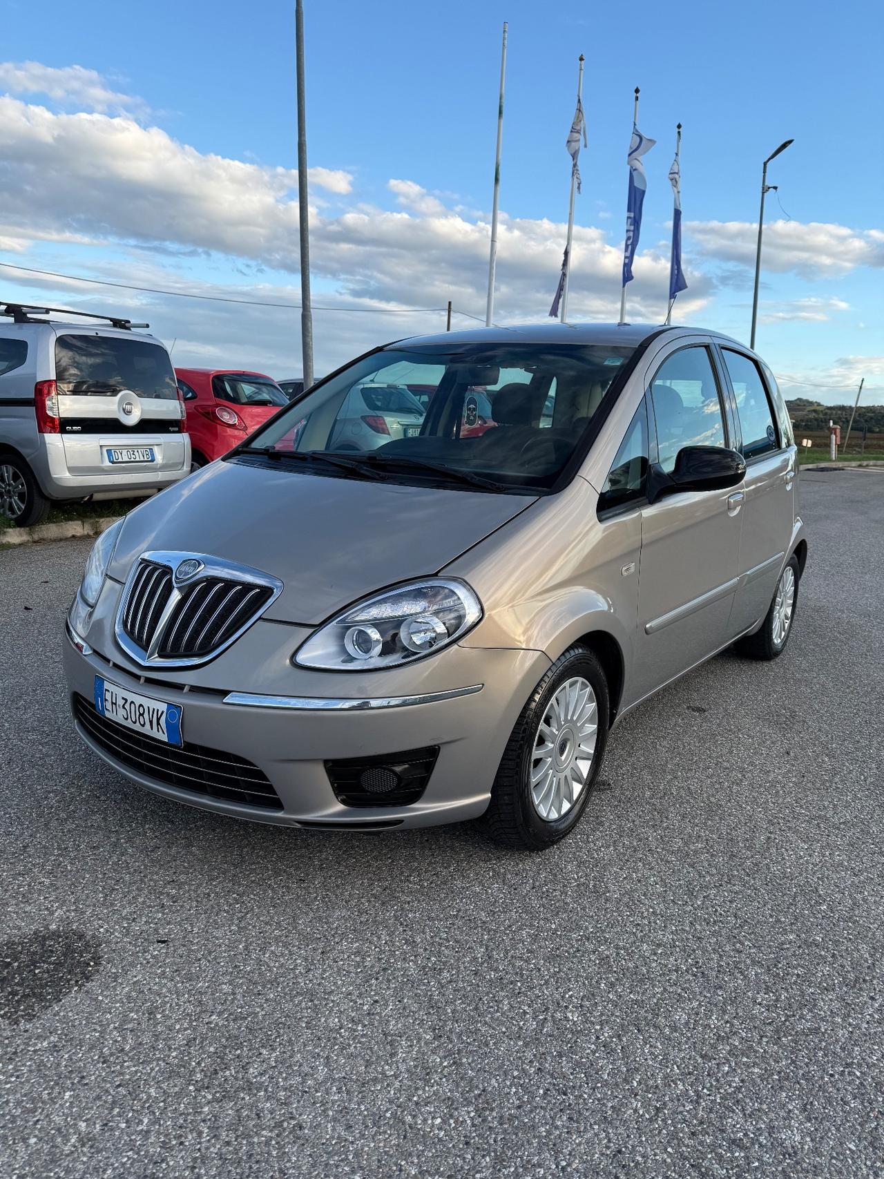 Lancia MUSA 1.4 8V Ecochic (GPL) 5th Avenue
