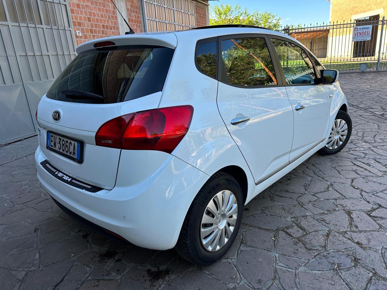 Kia Venga 1.4 CVVT Cool. 79000 KM