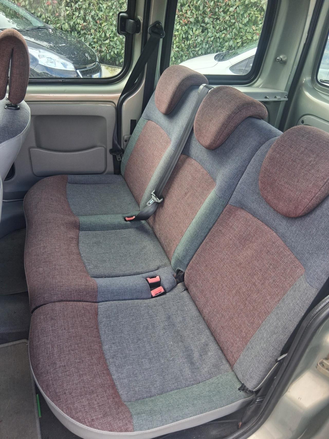 Renault Kangoo 1.6 16V cat 4x4 5 porte Privilège