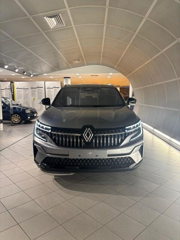 Renault Espace E-Tech full hybrid 200 Techno