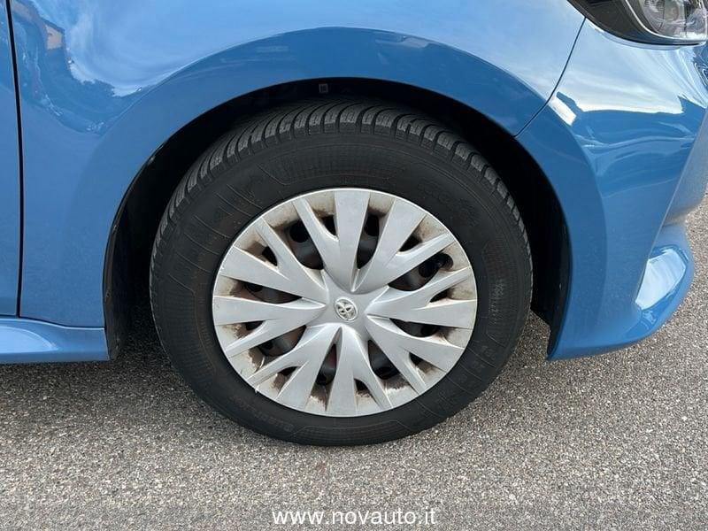 Toyota Yaris Yaris 1.0 5 porte Active