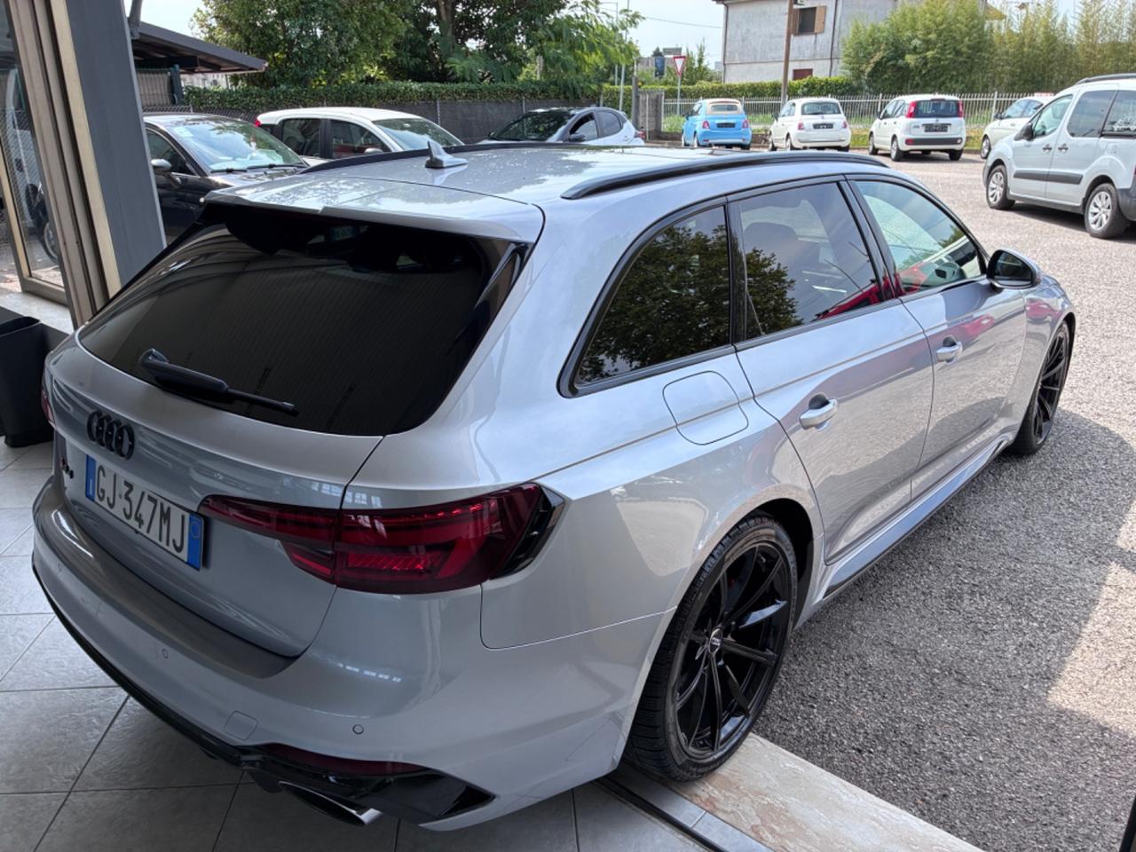 Audi A4 RS 4 Avant 2.9 TFSI quattro tiptronic